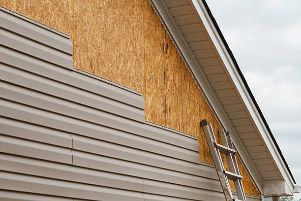24/7 Emergency Wood Siding experts in North Branford, CT